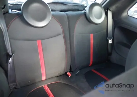 2016 Fiat 500 Abarth z USA, uszkodzony, nr VIN 3C3CFFFH2GT184581